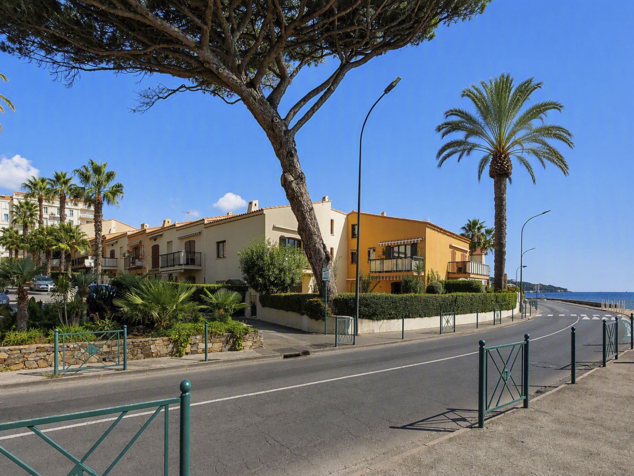 Photo of Le Grand Hotel