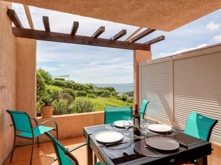 Search and Stay destination Sainte-Maxime, Provence-Alpes-Côte d'Azur - France from AU$ 187. Les Coteaux de la Nartelle