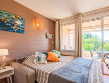 Knus appartement op 400m van het strand met zwembad en tuin - thumbnail 4