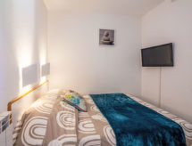 Knusse studio op zonnige heuvel, 400m van strand Sainte-Maxime - thumbnail 5
