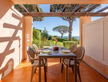 Knusse studio op zonnige heuvel, 400m van strand Sainte-Maxime - thumbnail 6