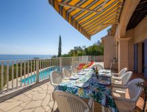 Vrijstaande villa met privézwembad, 300m van zee in Sainte-Maxime - thumbnail 4