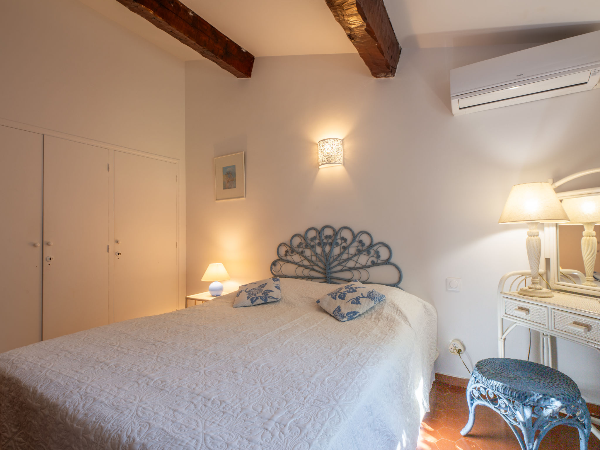 El Cantarello-Binnen