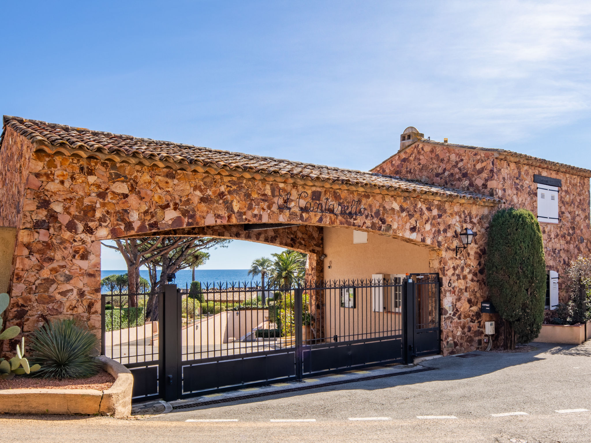 Photo of El Cantarello