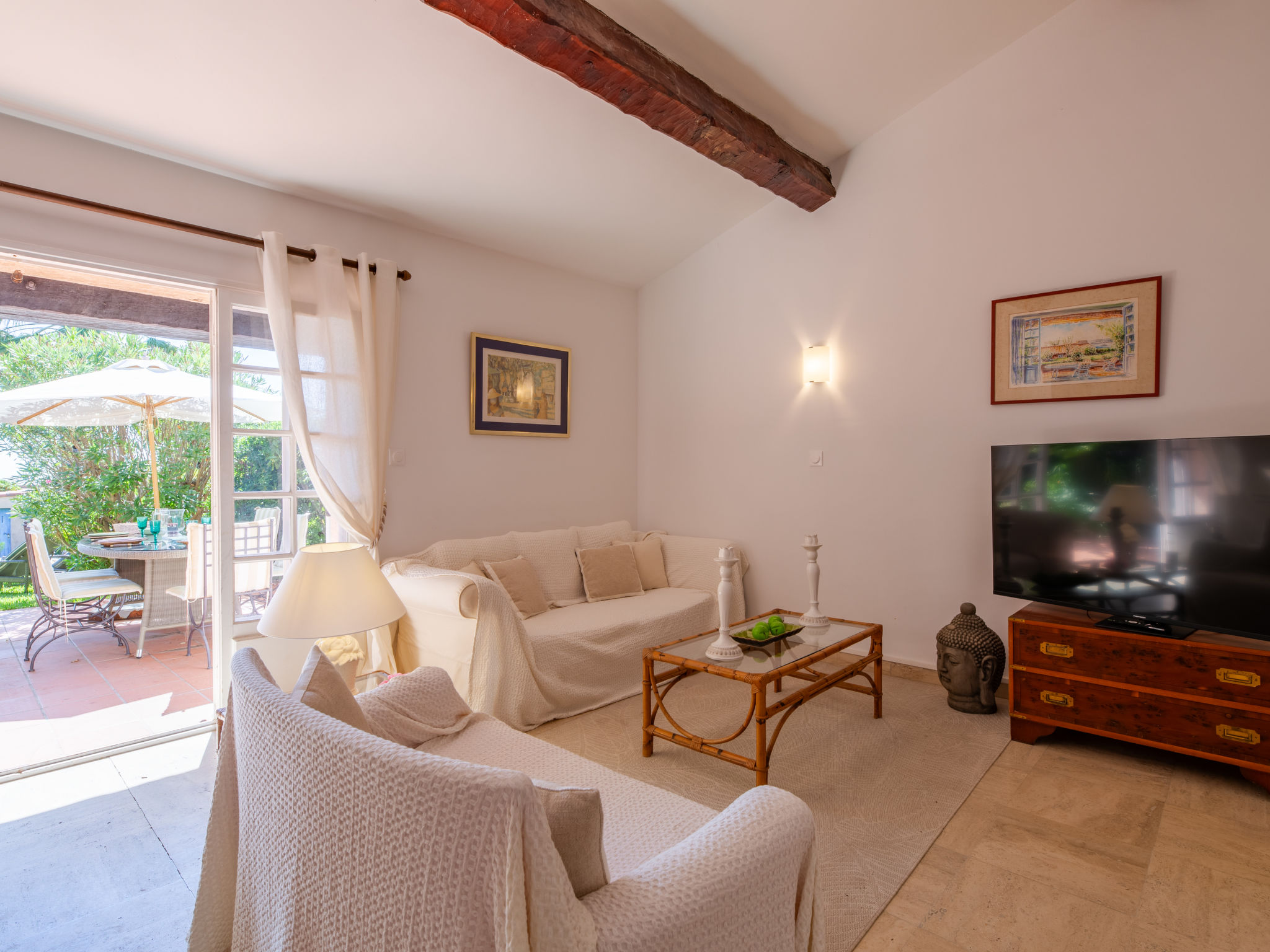 El Cantarello-Binnen