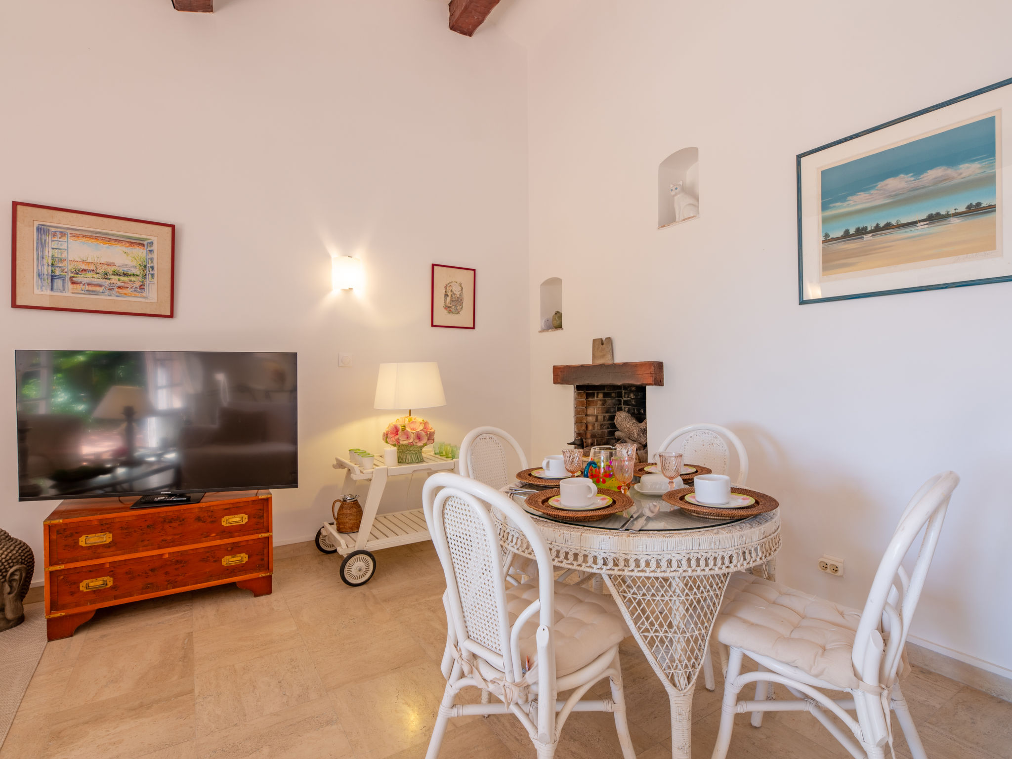 El Cantarello-Binnen