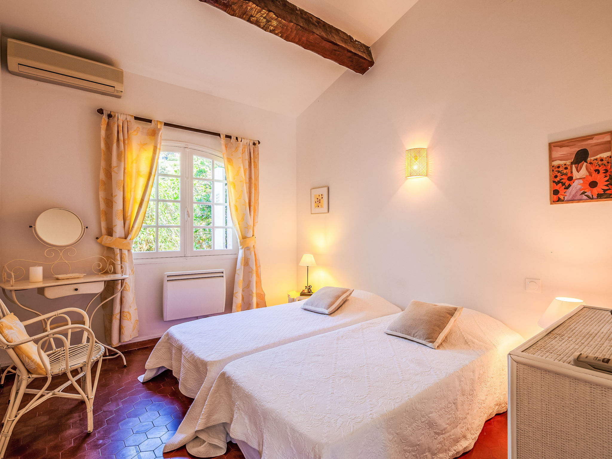 El Cantarello-Inside