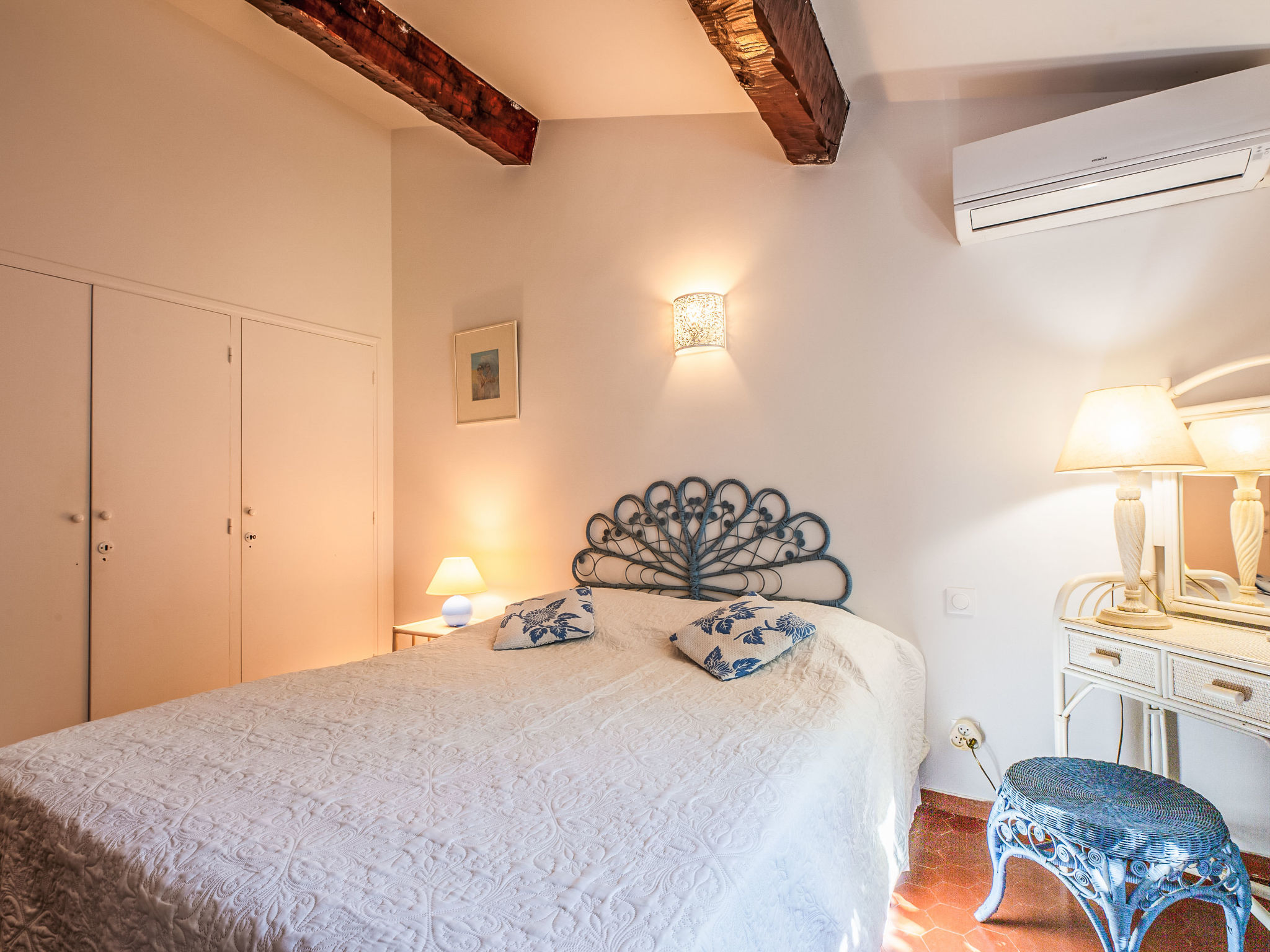 El Cantarello-Inside