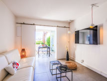 Appartement aan zee in Sainte-Maxime met airco en terras - thumbnail 3