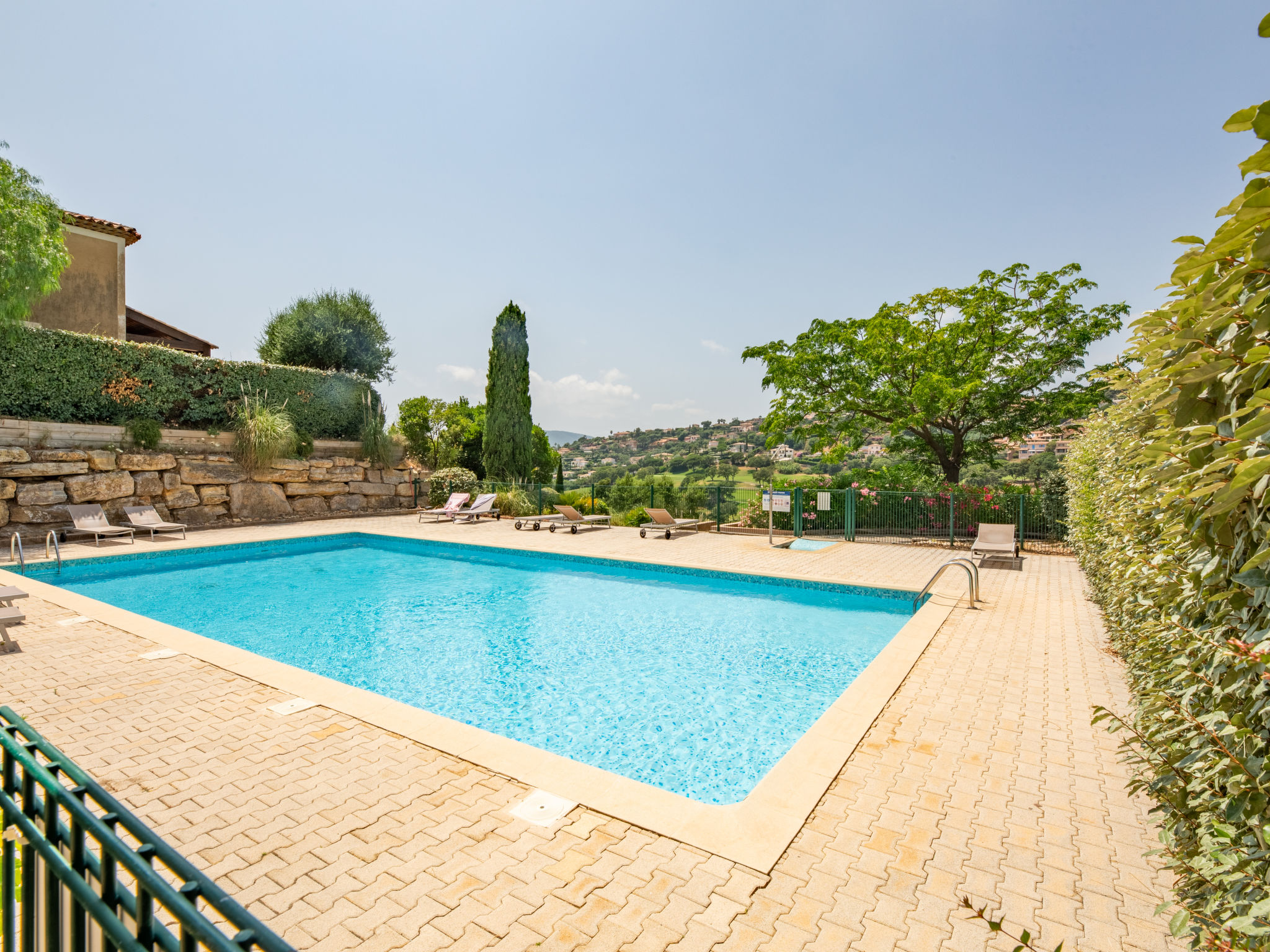 Les Bastides des Hauts du Golfe-Buiten