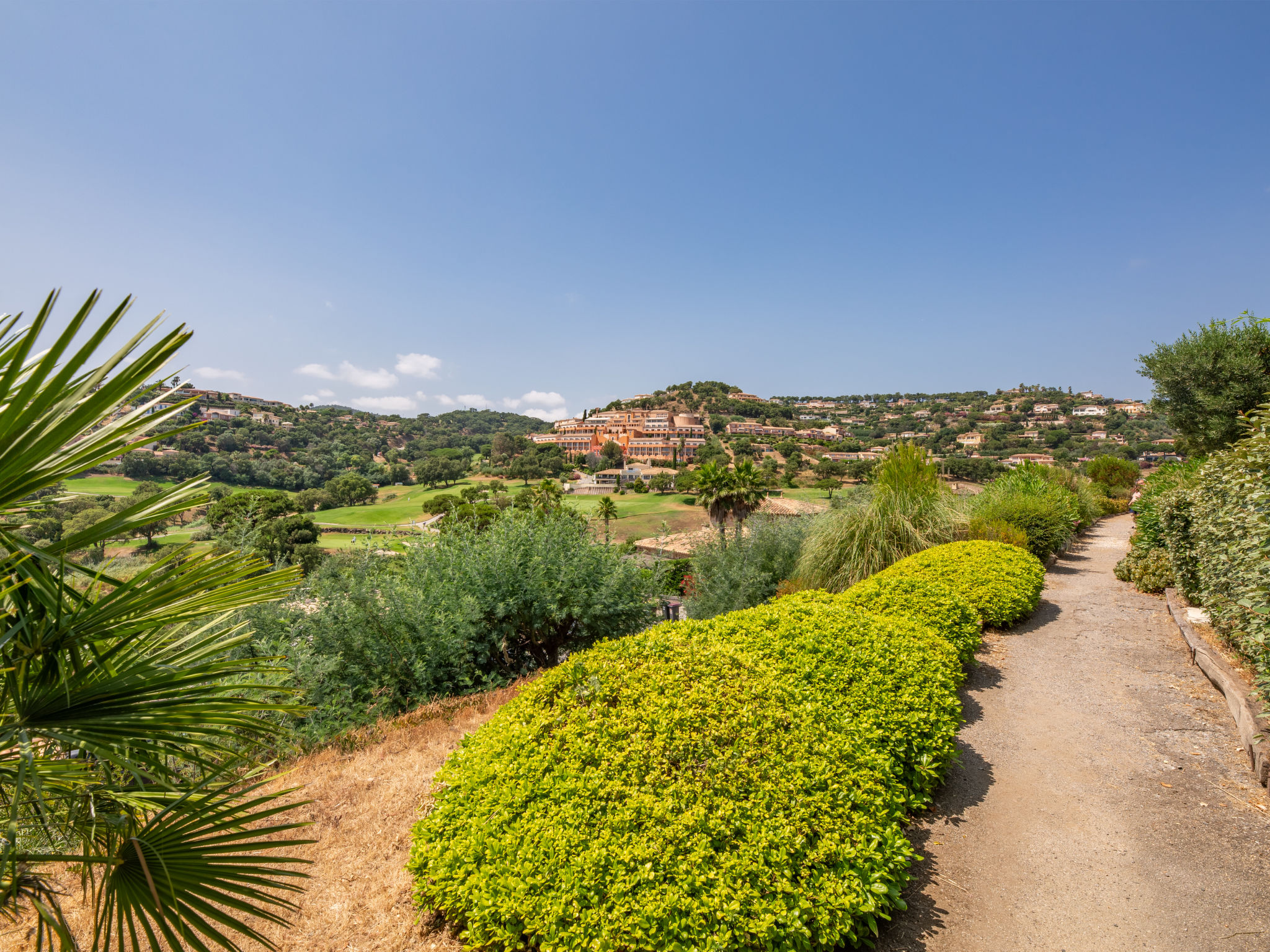 Les Bastides des Hauts du Golfe-Buiten