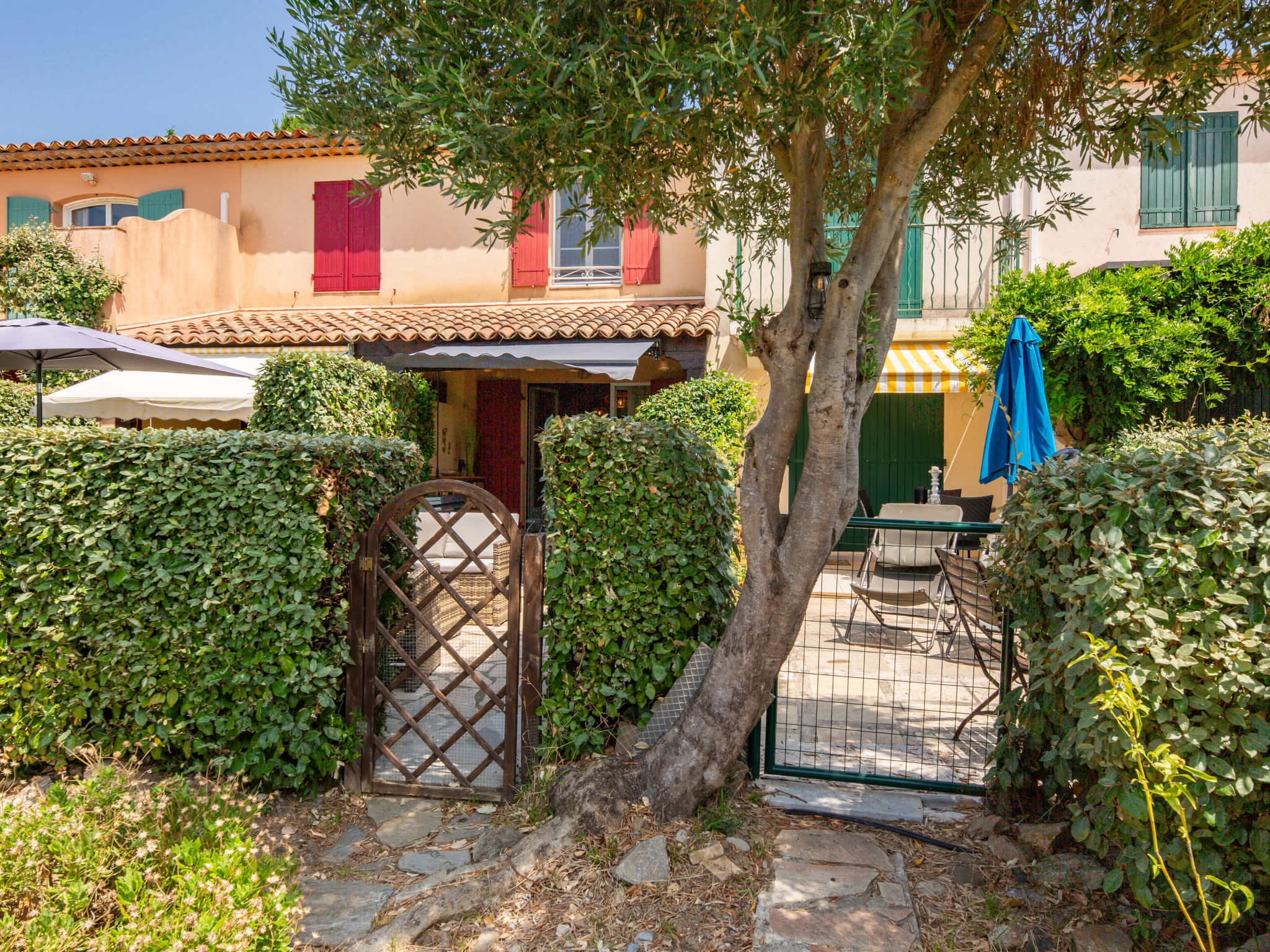 Les Bastides des Hauts du Golfe-Buiten