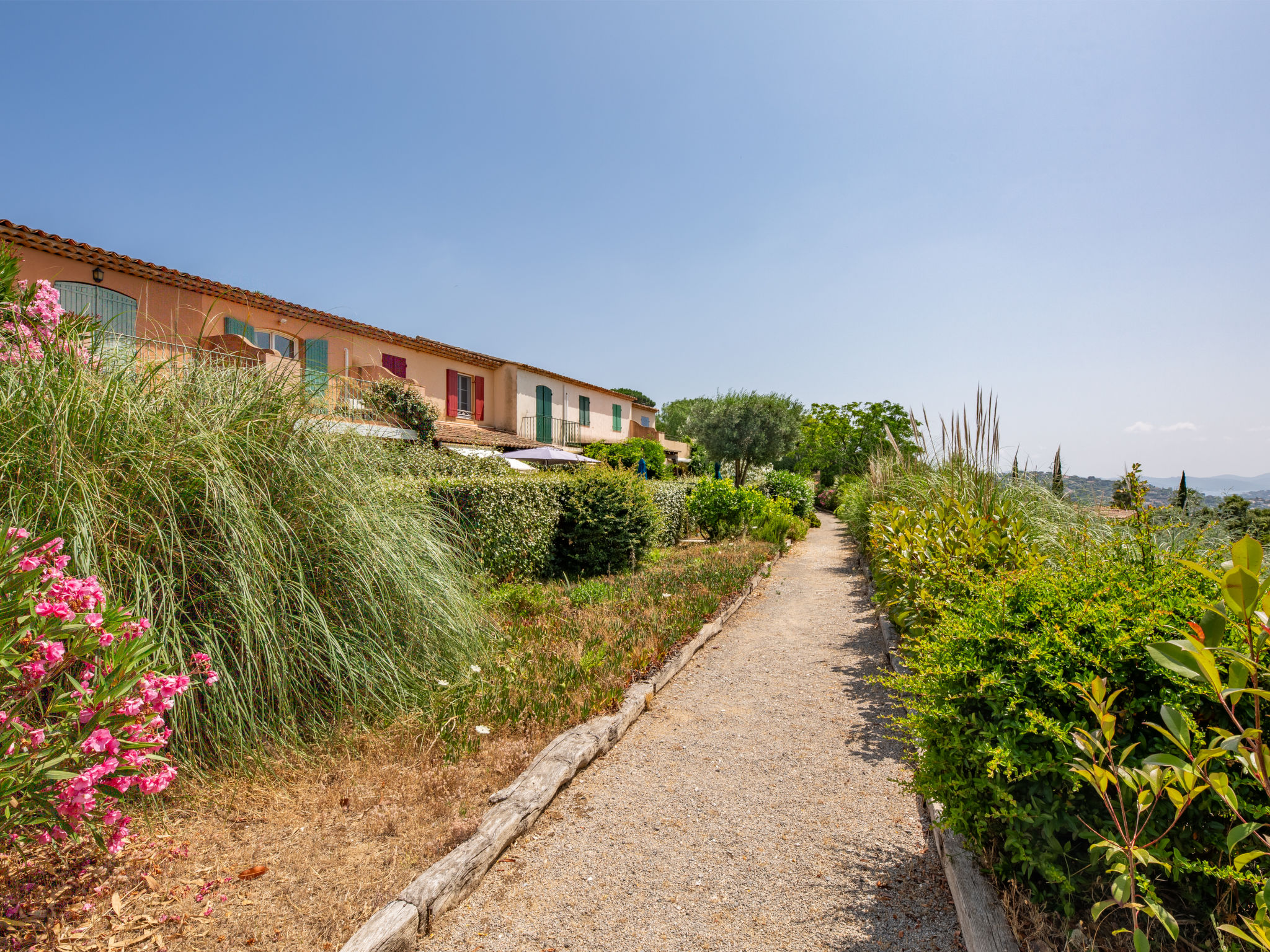 Les Bastides des Hauts du Golfe-Buiten