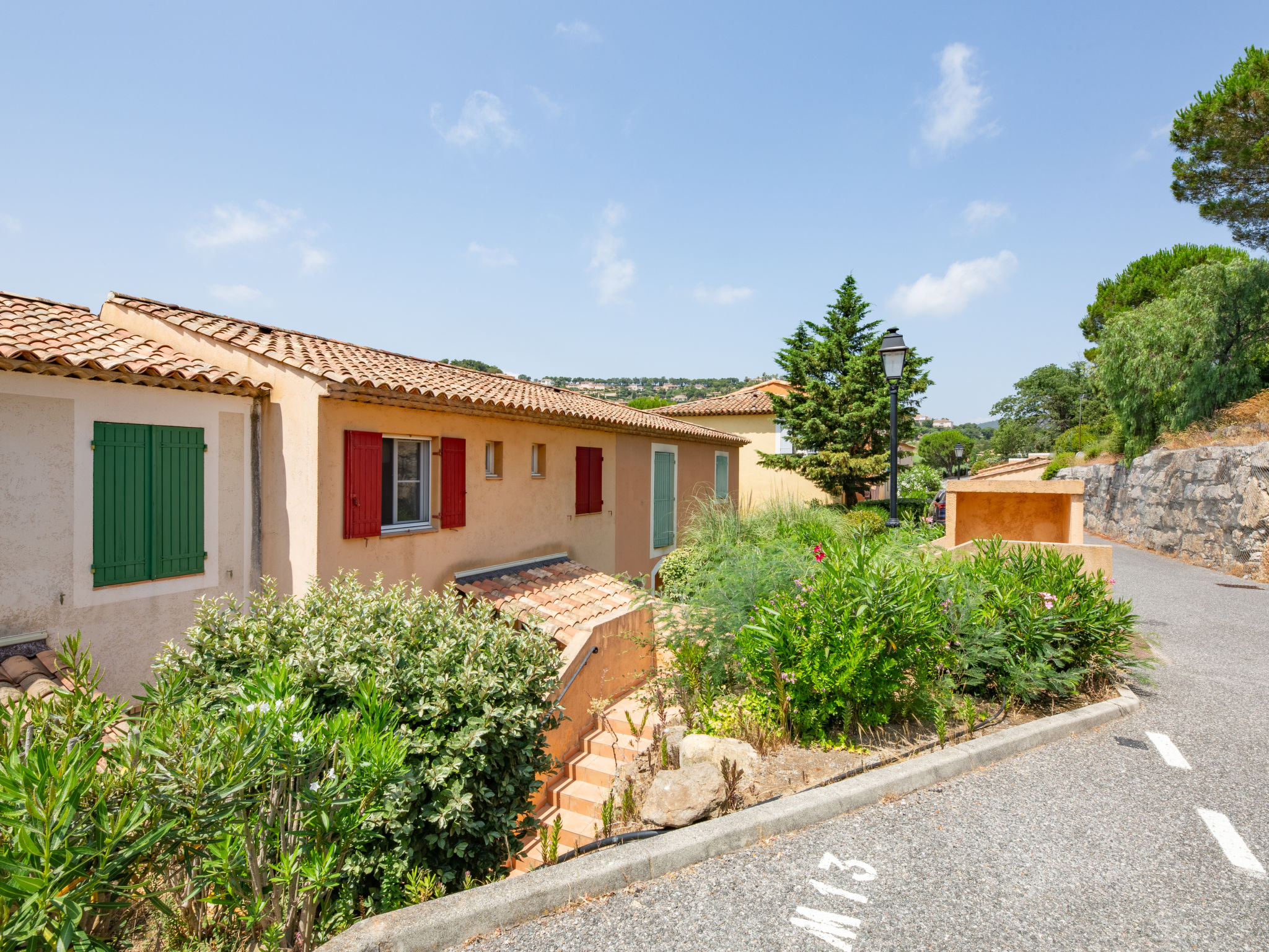 Les Bastides des Hauts du Golfe-Buiten