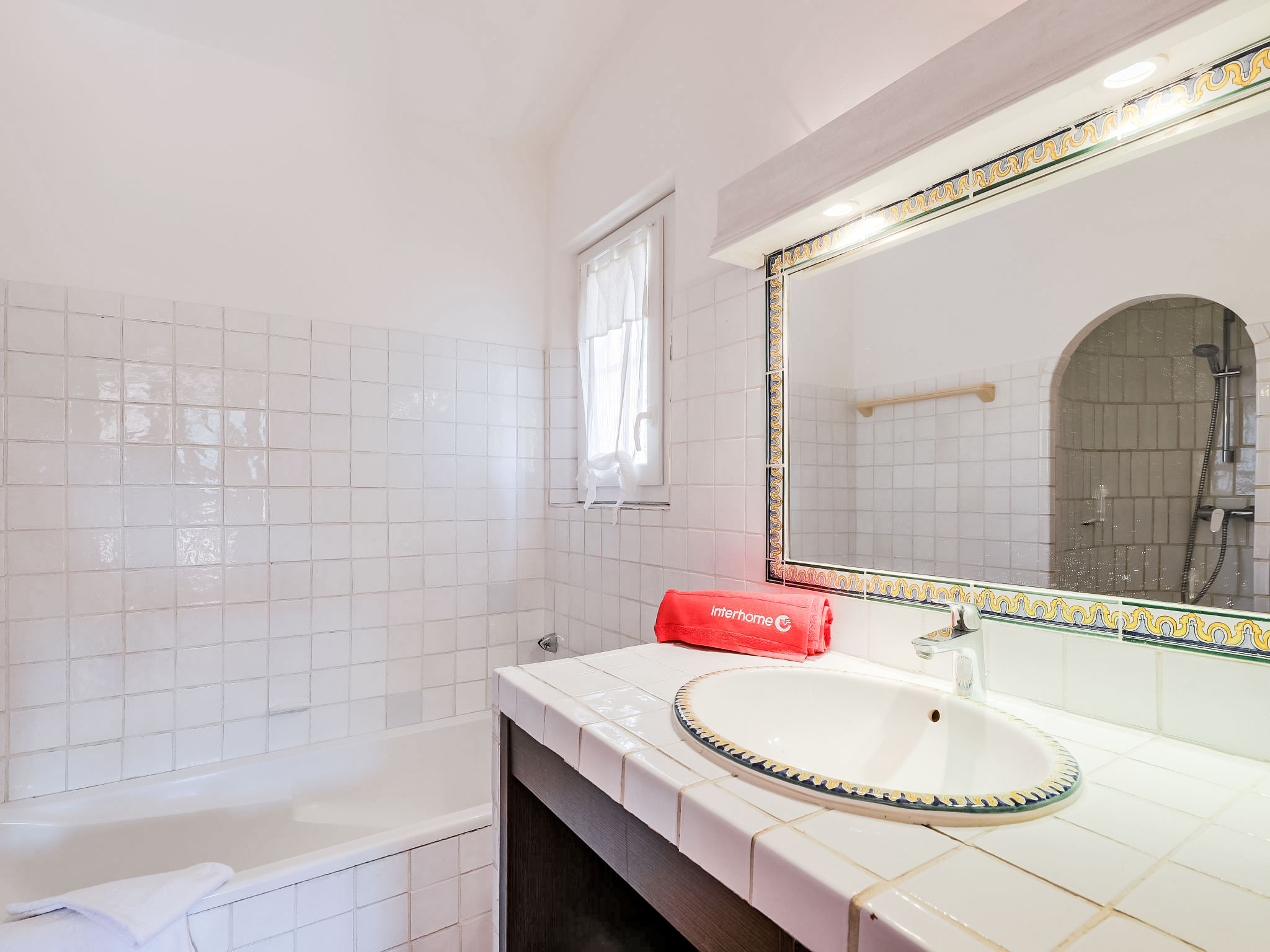 Photo of Le Petit Rouveau