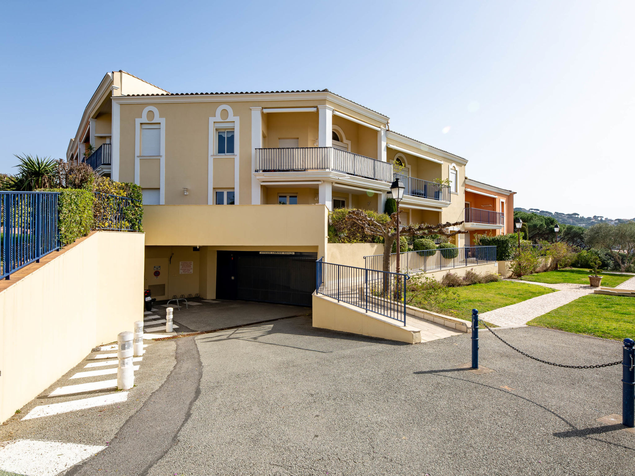 Photo of les Pins Bleus