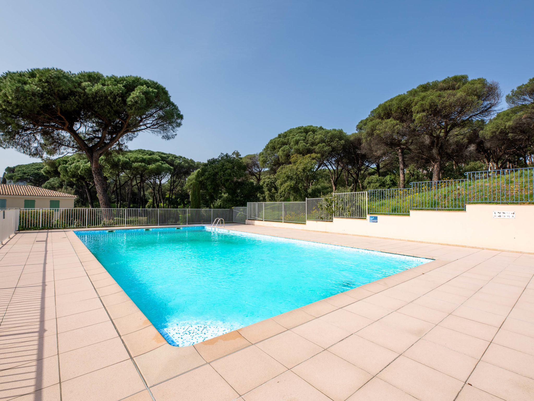 Photo of les Pins Bleus