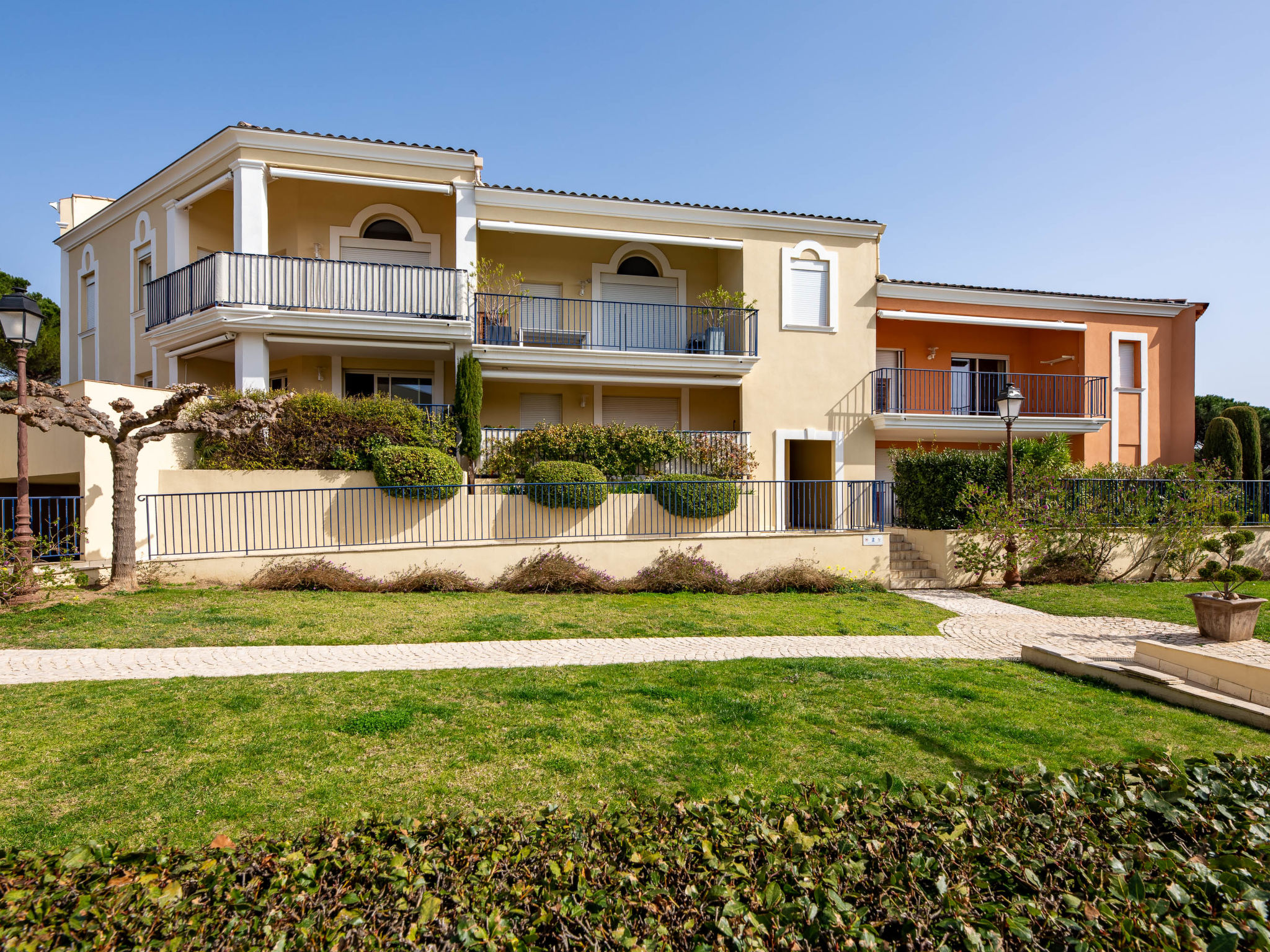 Photo of les Pins Bleus