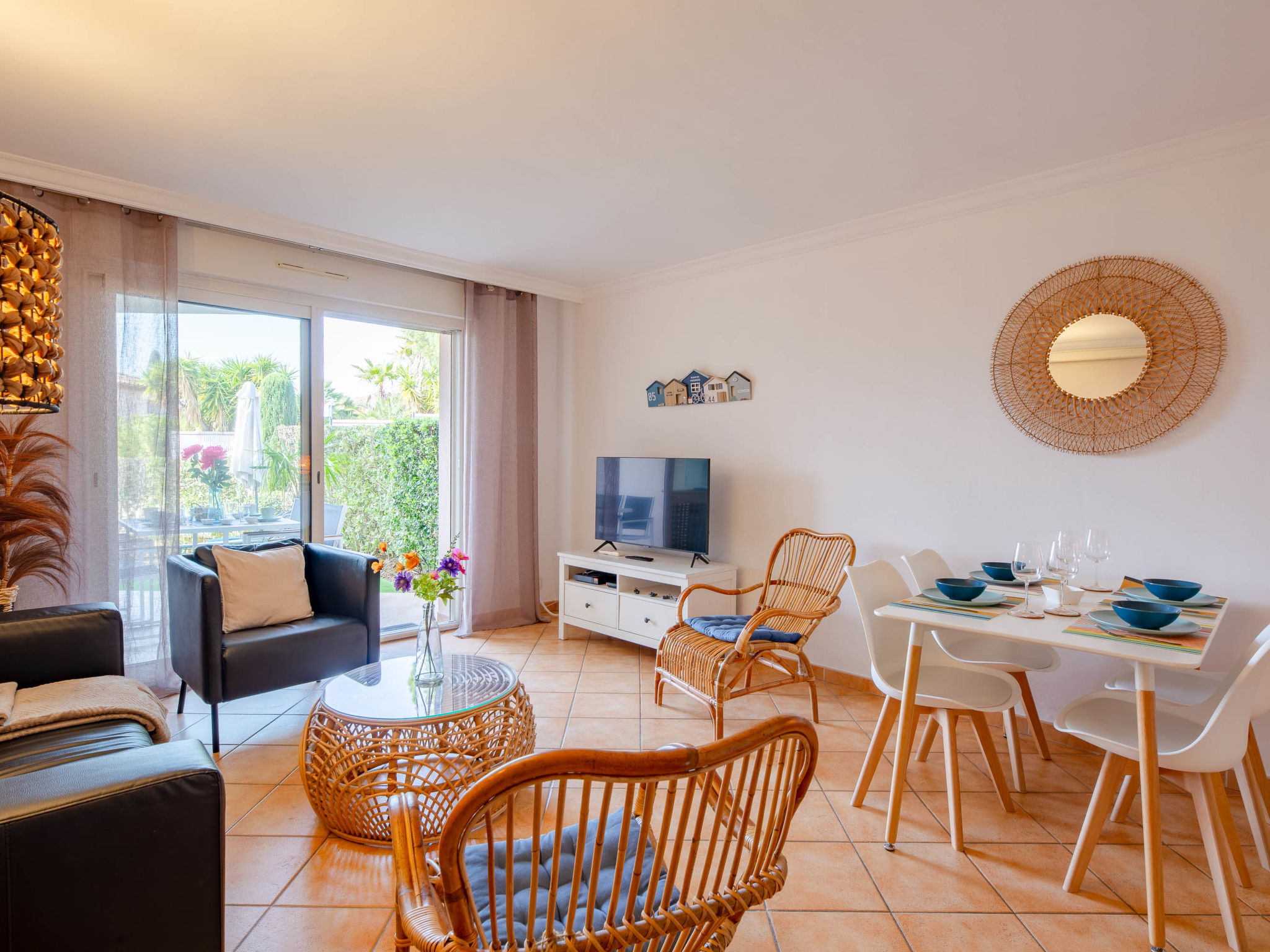 Photo of les Pins Bleus