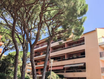 Zonnig appartement vlakbij zee en golf in Sainte-Maxime - thumbnail 2