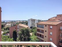 Zonnig appartement vlakbij zee en golf in Sainte-Maxime - thumbnail 1
