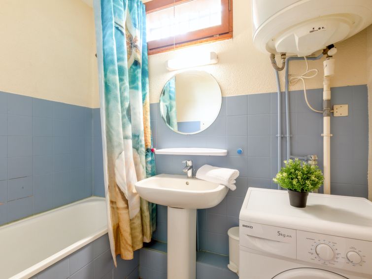 Search and Stay, undefined in undefined. Gallery position 3