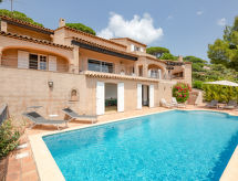 Villa La Sianne: Luxe vrijstaande villa met zeezicht en privézwembad aan de Côte d'Azur - thumbnail 3