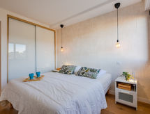 Appartement aan zee in Sainte Maxime met zwembad en tuin - thumbnail 3