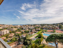Licht appartement nabij strand en golfterrein in Sainte Maxime - thumbnail 2