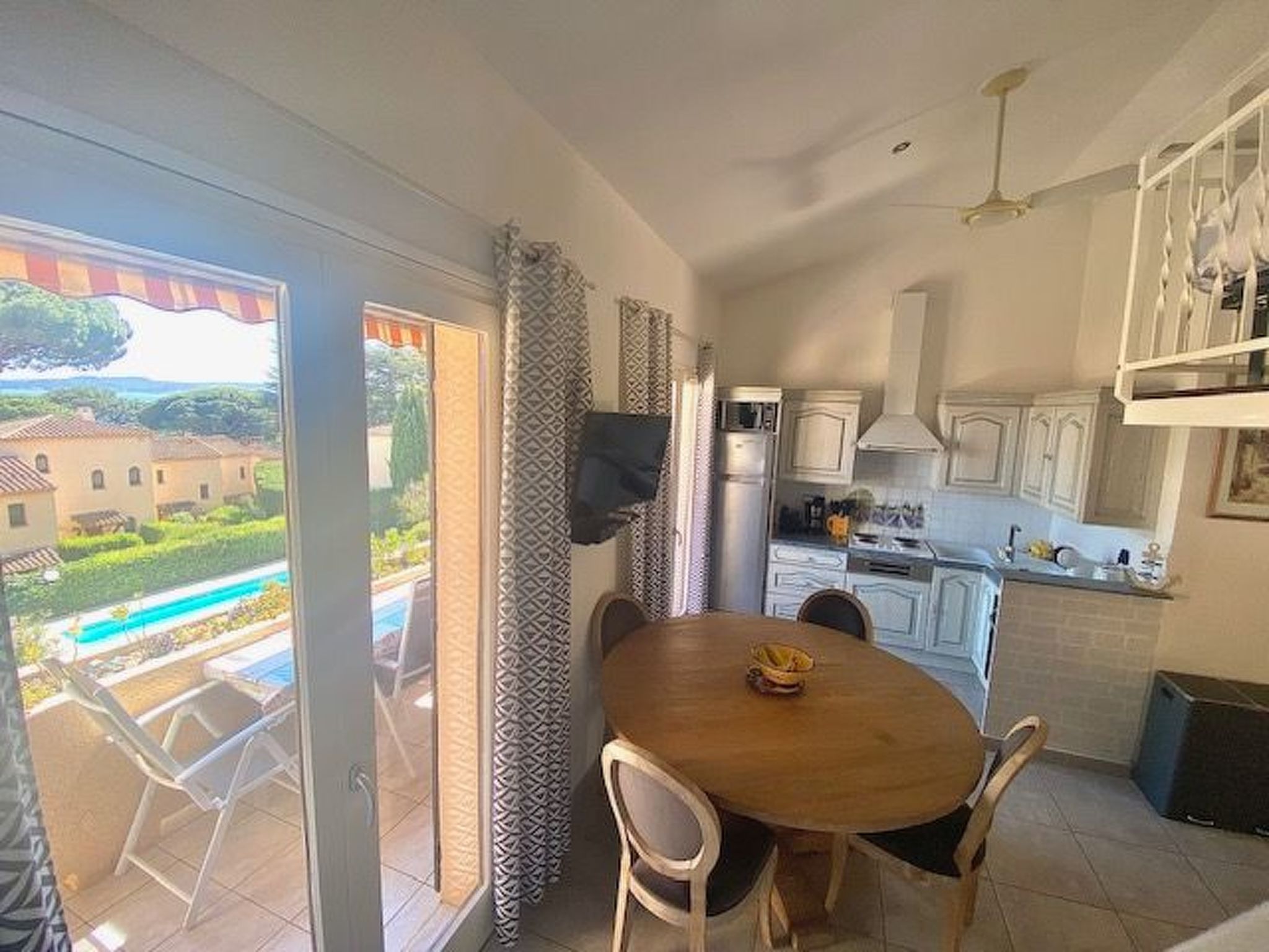 "La petite maison Maximoise" (Das kleine Haus Maximoise)-Binnen