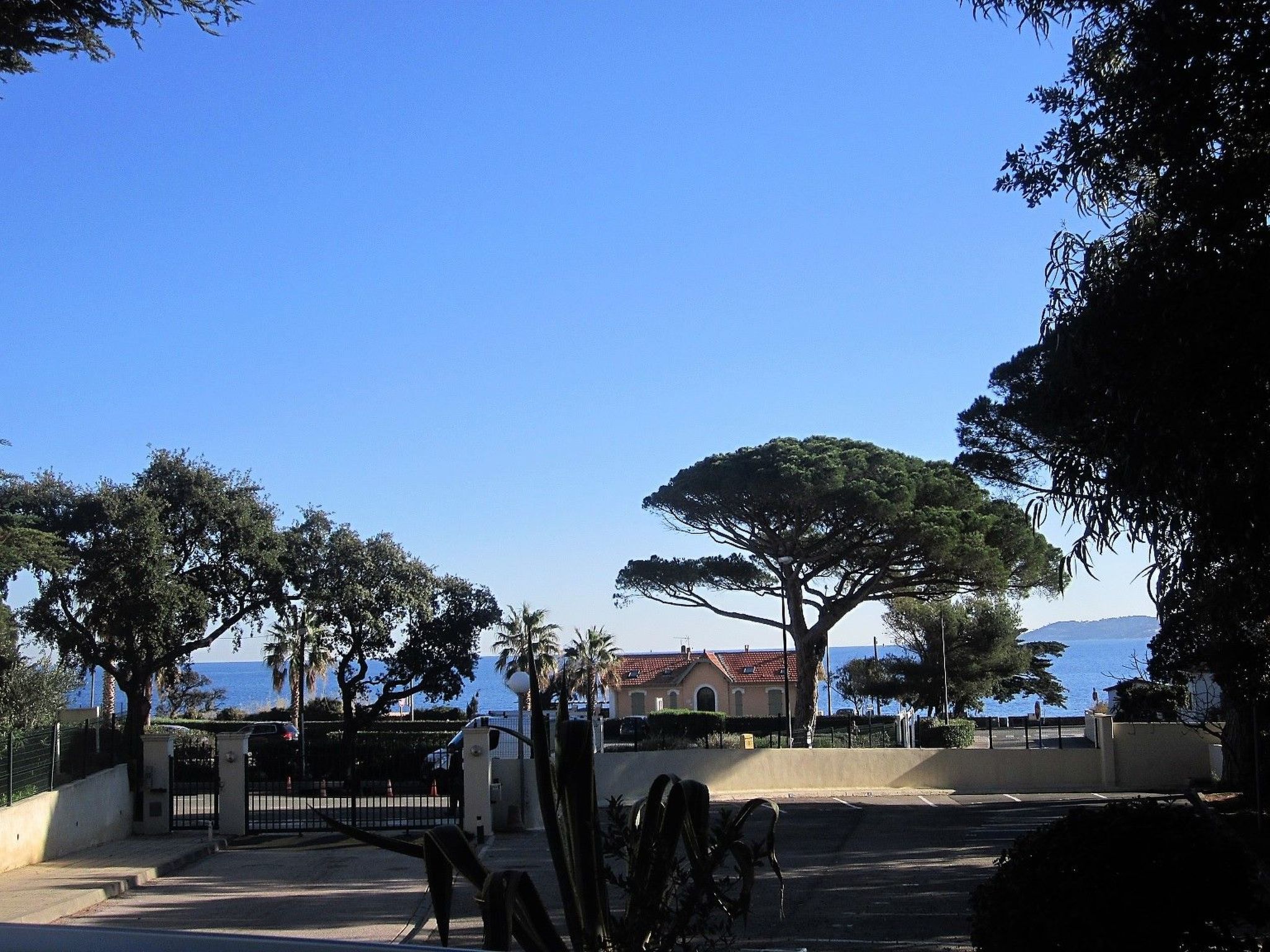 "La petite maison Maximoise" (Das kleine Haus Maximoise)-Binnen