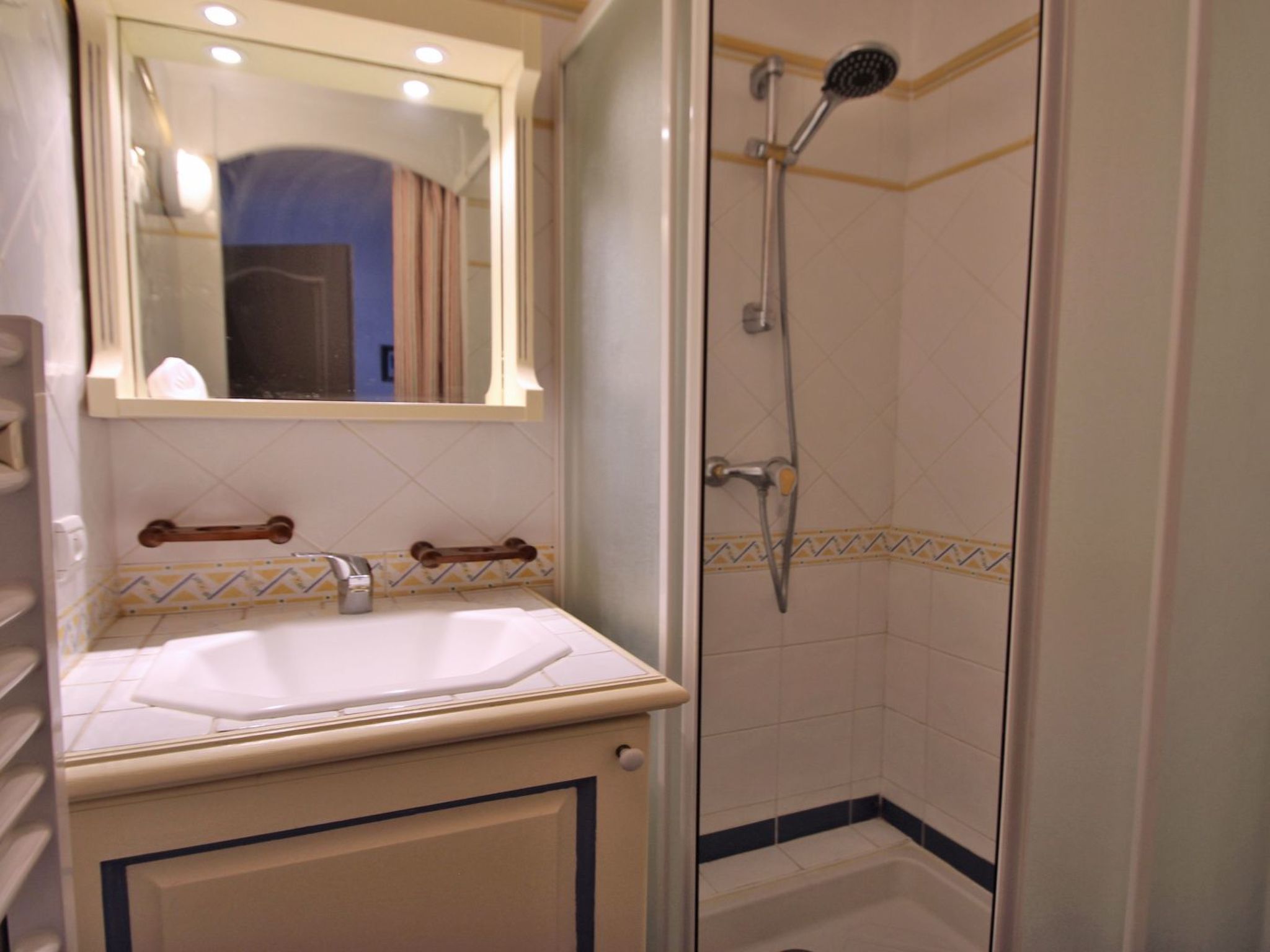 Photo of Appt 6 Pers - Piscine Résidence - Climatisation