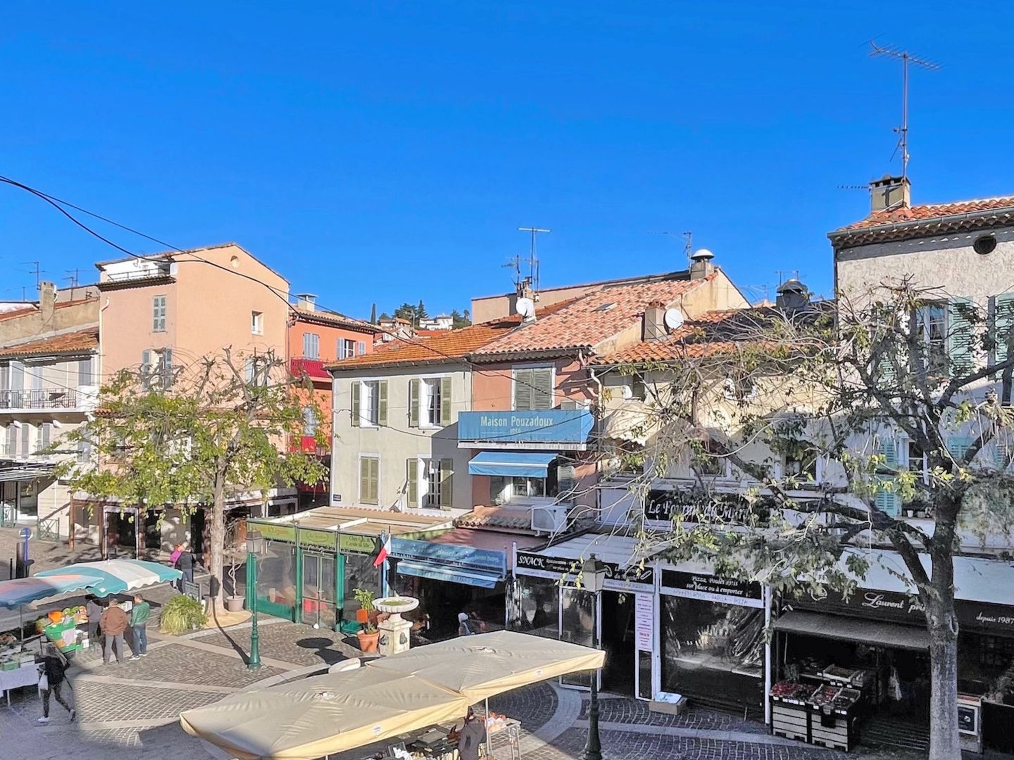 Photo of Apt 4 Pers - Climatisation - Wifi - Centre ville