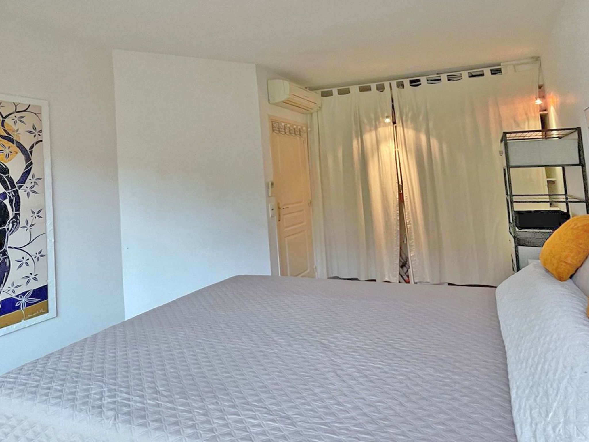 Photo of Apt 4 Pers - Climatisation - Wifi - Centre ville