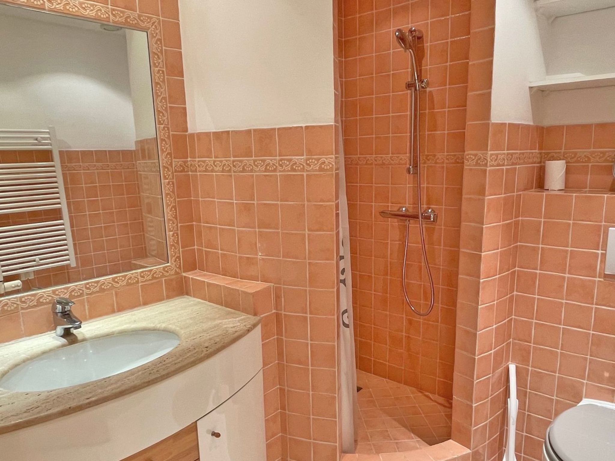 Photo of Apt 4 Pers - Climatisation - Wifi - Centre ville