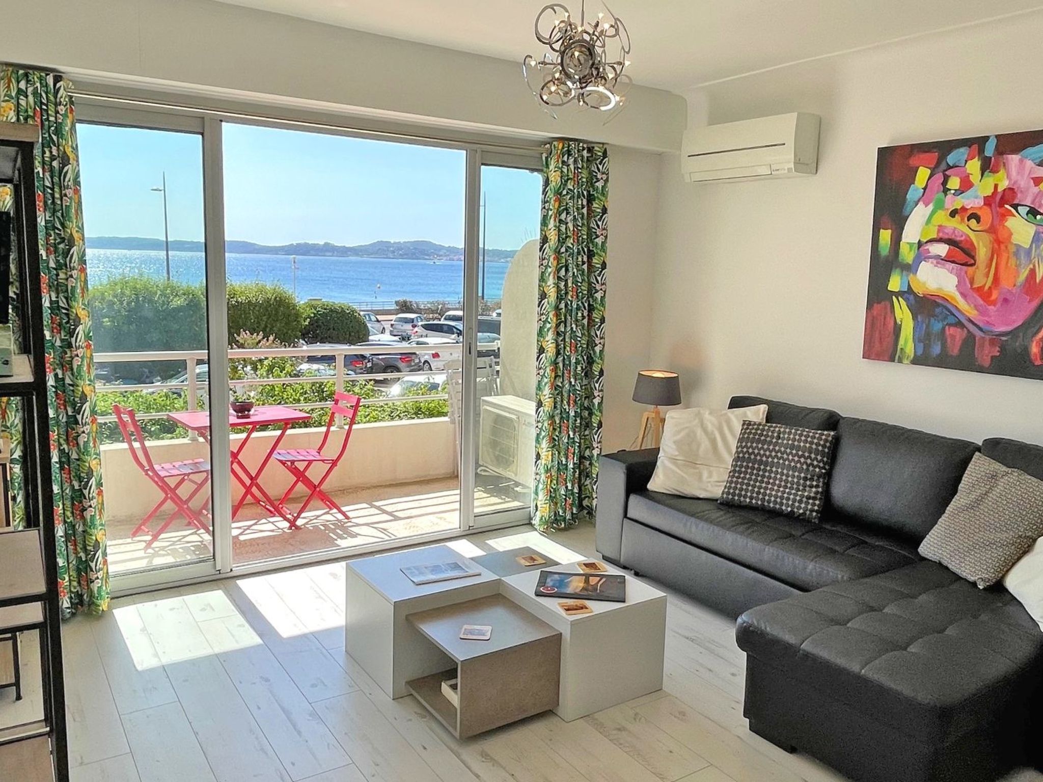 Photo of Appt T2 - Centre ville et plage - Vue Mer - Clim