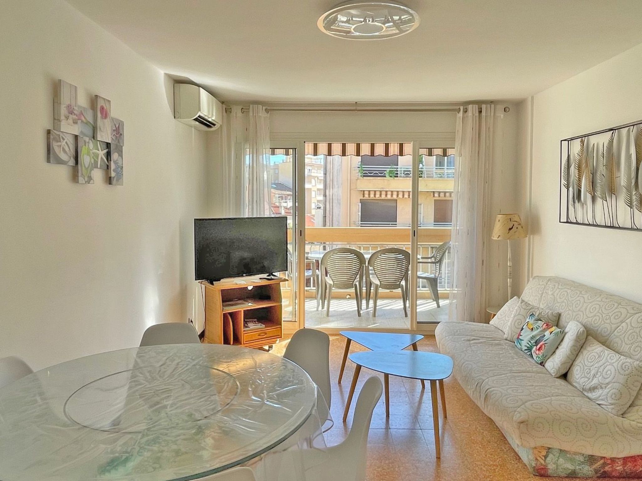 Photo of Apt T3 6 Pers - Aperçu mer - Clim - Centre ville