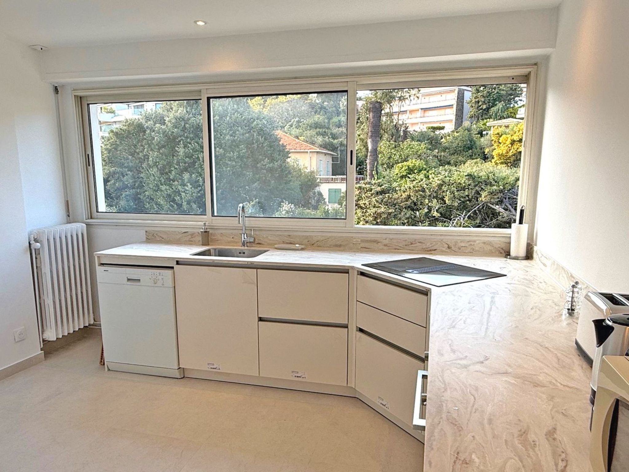 Appartement T3 - 4 pers - Meerblick - Klimaanlage-Inside