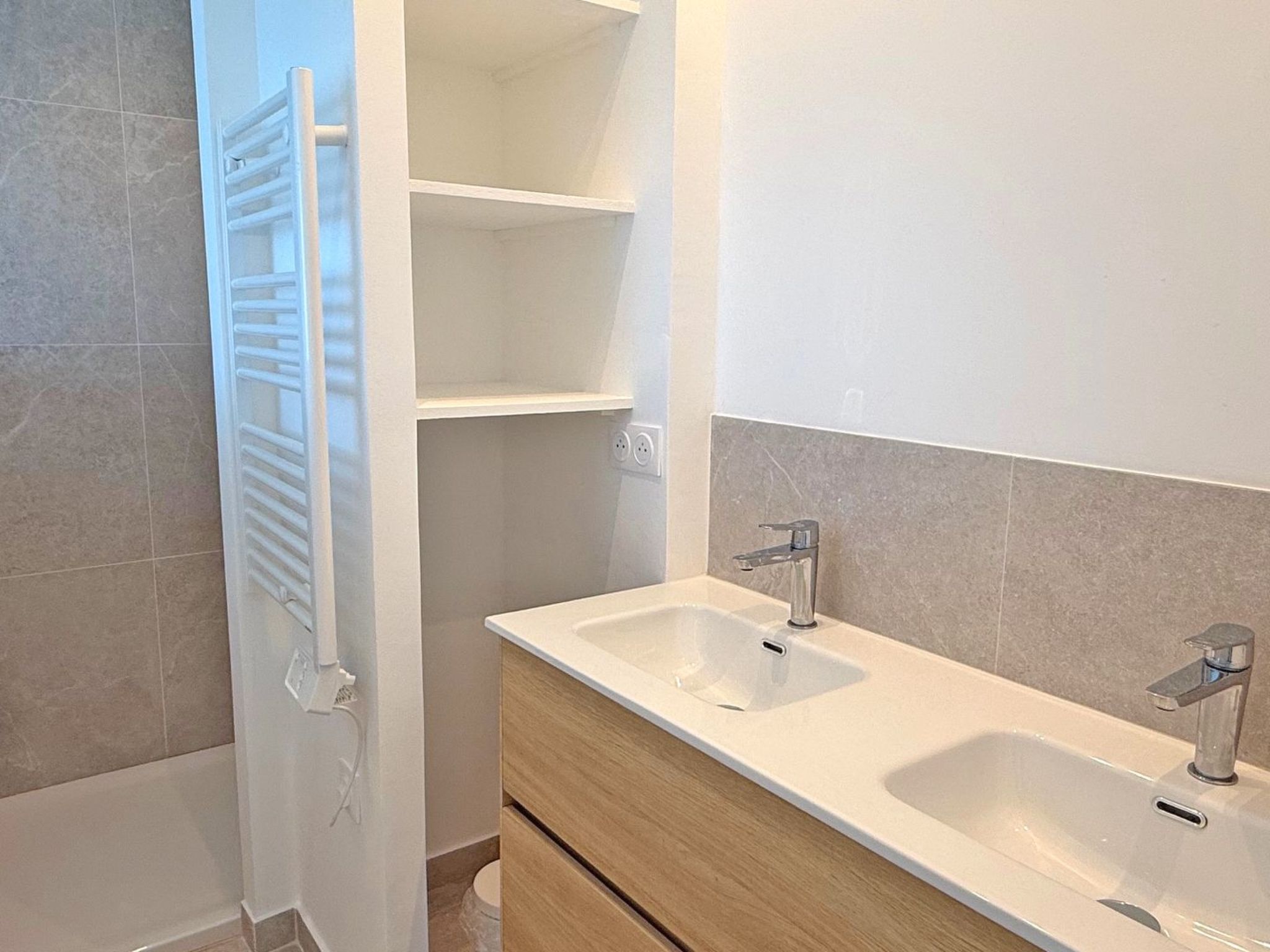 Appartement T3 - 4 pers - Meerblick - Klimaanlage-Inside