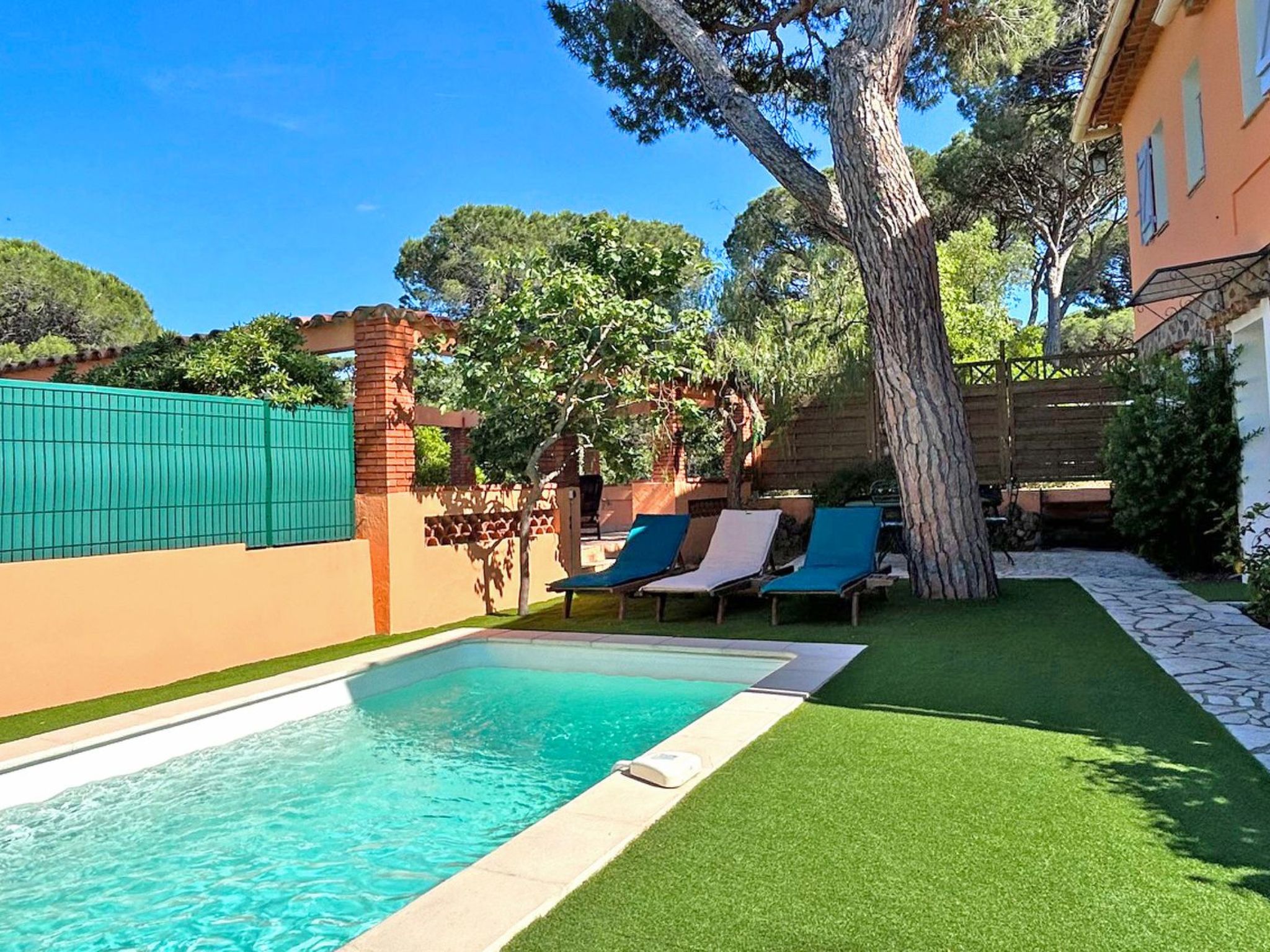 Photo of Appt T3 - Jardin - Piscine Privée - Ste Maxime
