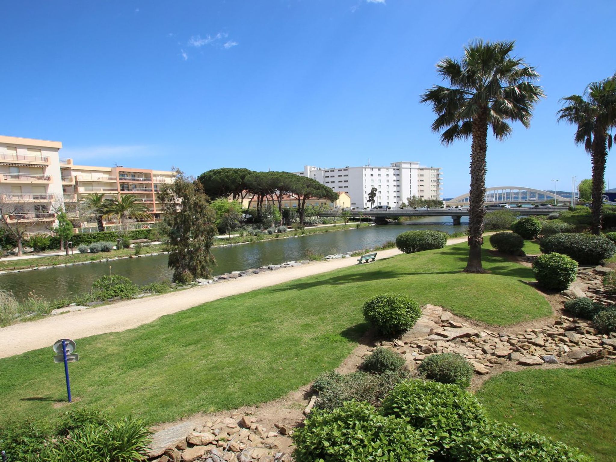 Photo of Appt 6 Pers - Piscine Résidence - Climatisation