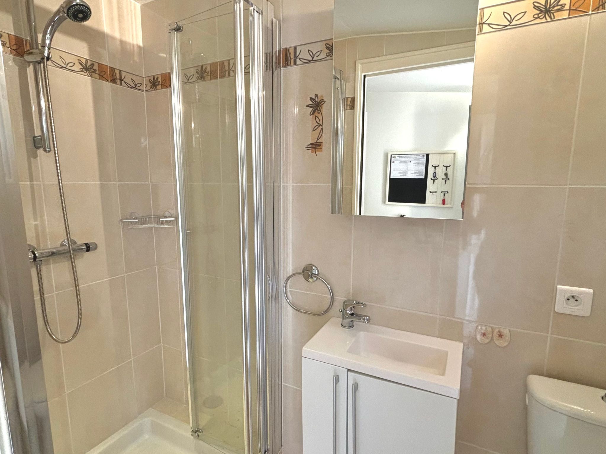 Photo of Maison 4ch 6 Pers - Clim - Wifi - Ste Maxime