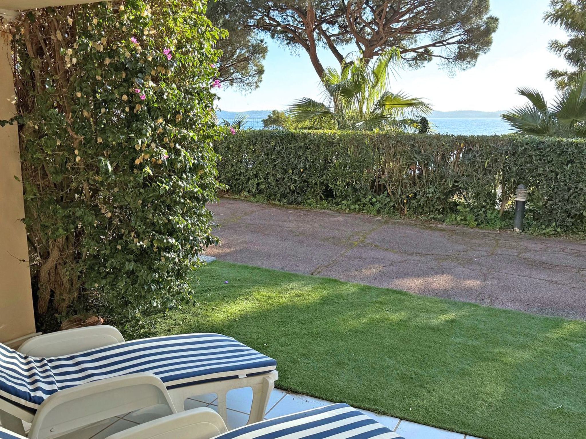 Photo of Appt - 2/4pers - Vue Mer - Clim - Ste Maxime