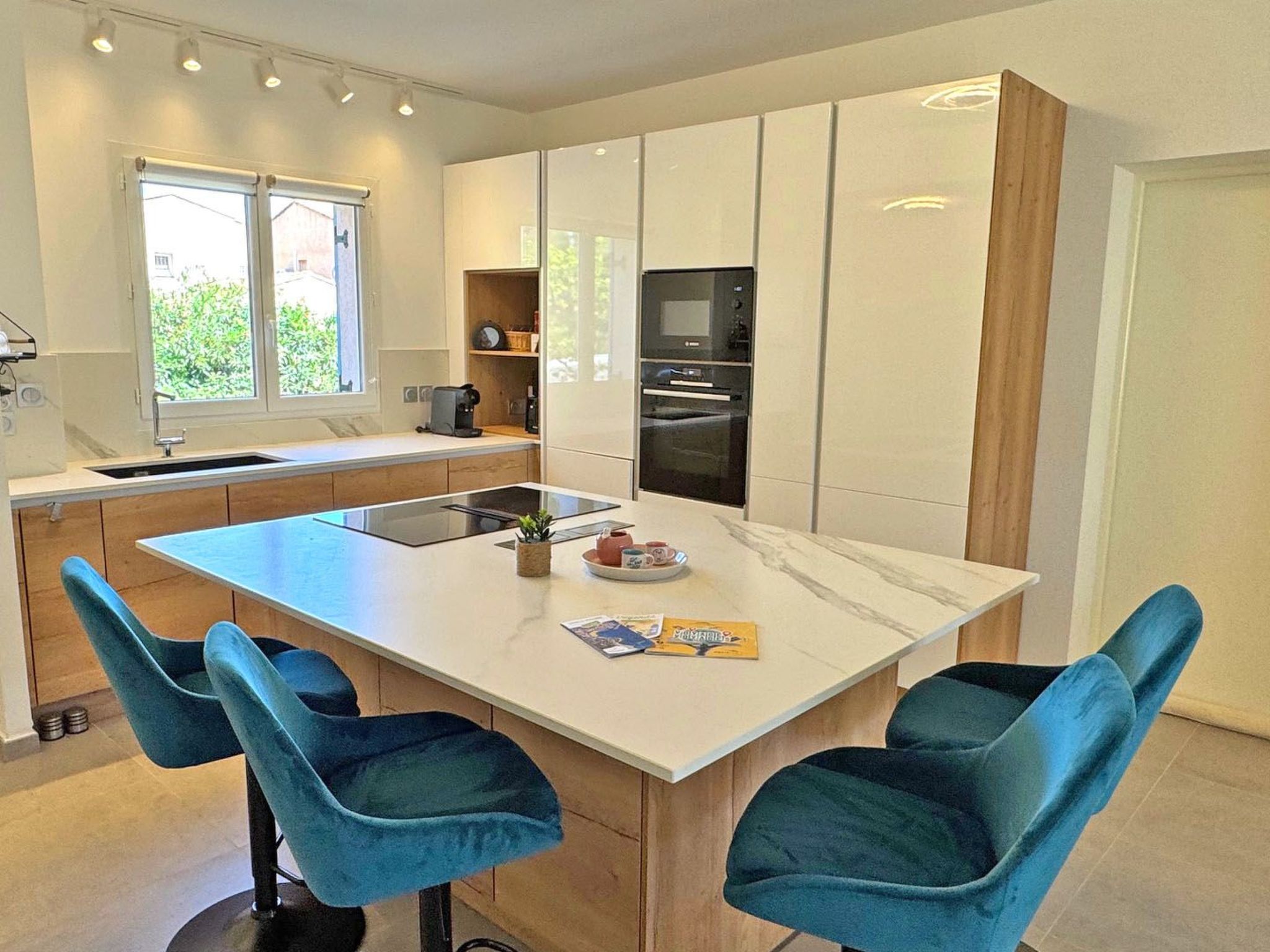 Photo of Maison 10 Pers - Piscine privée - Climatisation