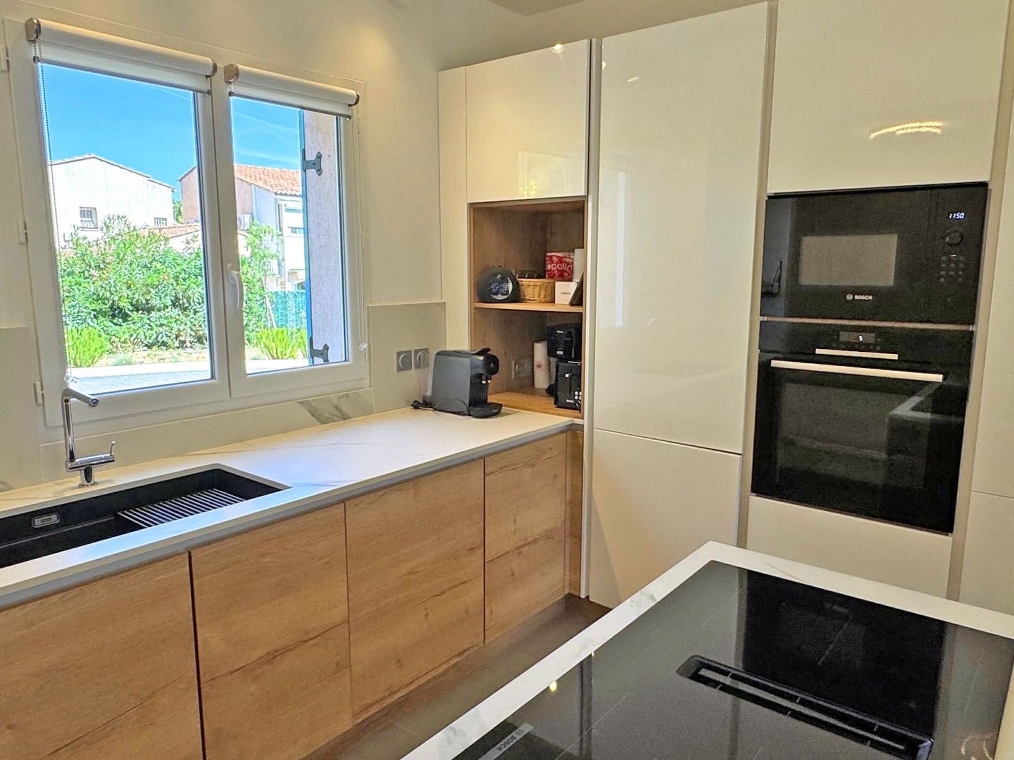 Photo of Maison 10 Pers - Piscine privée - Climatisation