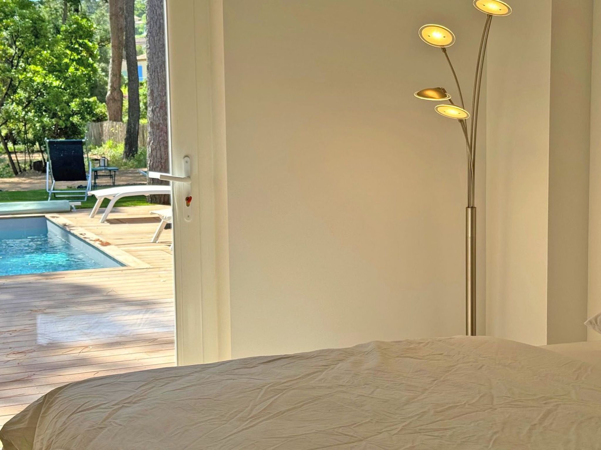 Photo of Maison 10 Pers - Piscine privée - Climatisation