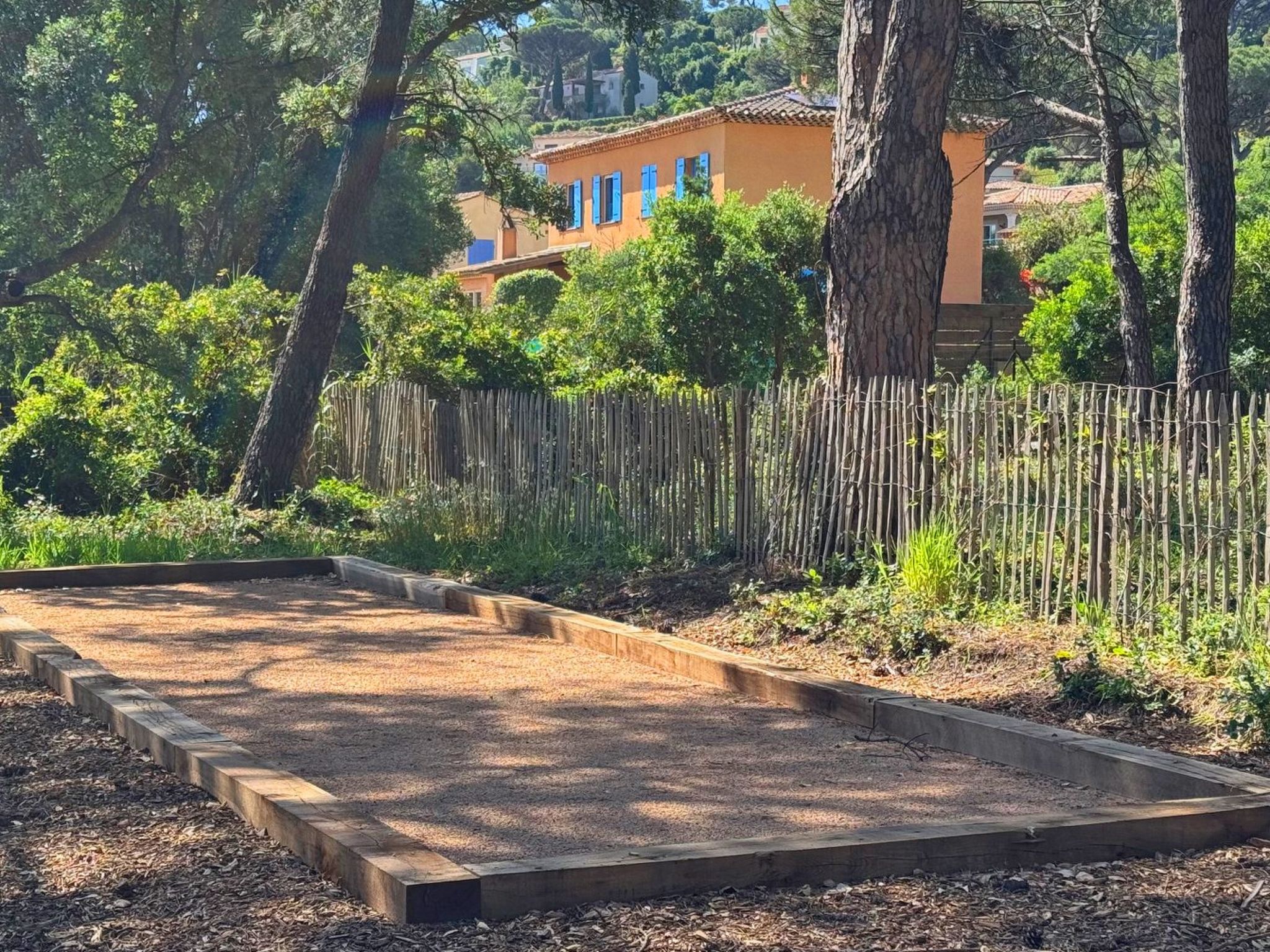 Photo of Maison 10 Pers - Piscine privée - Climatisation
