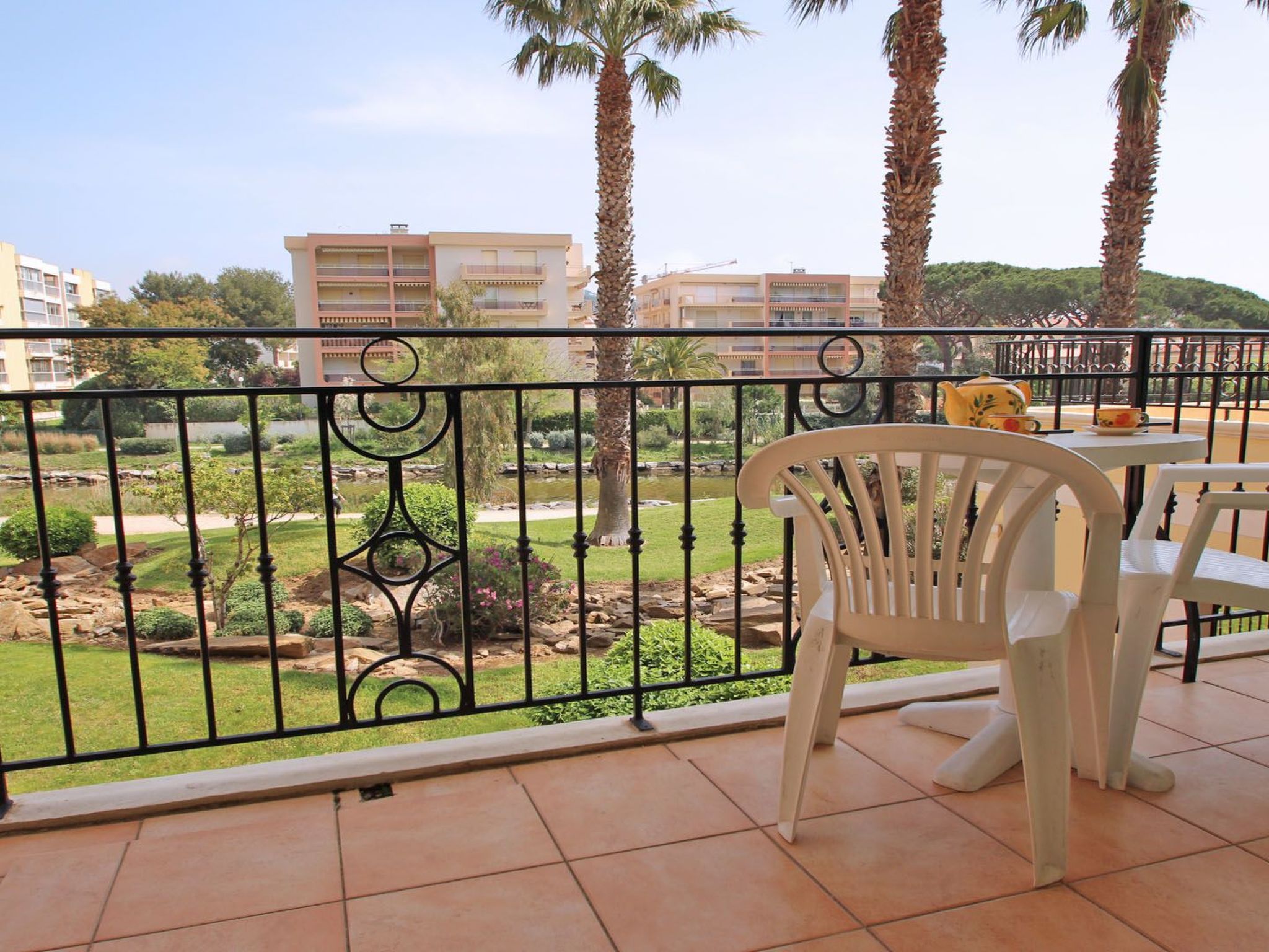 Photo of Appt T2 - 4 Pers - Clim - Piscine Résidence