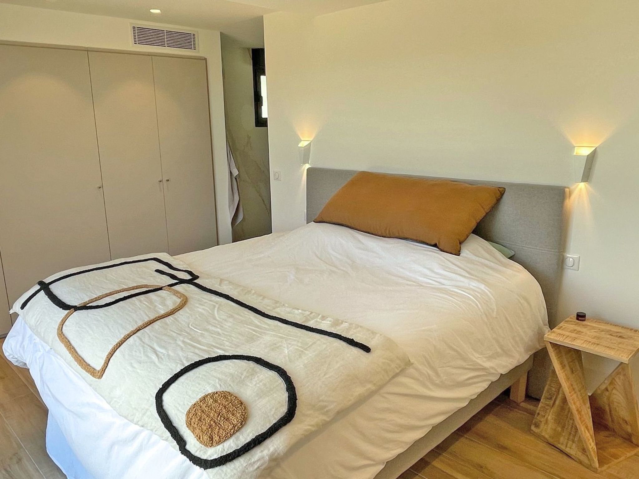 Photo of Villa 10 Pers - Piscine Privée - Climatisation