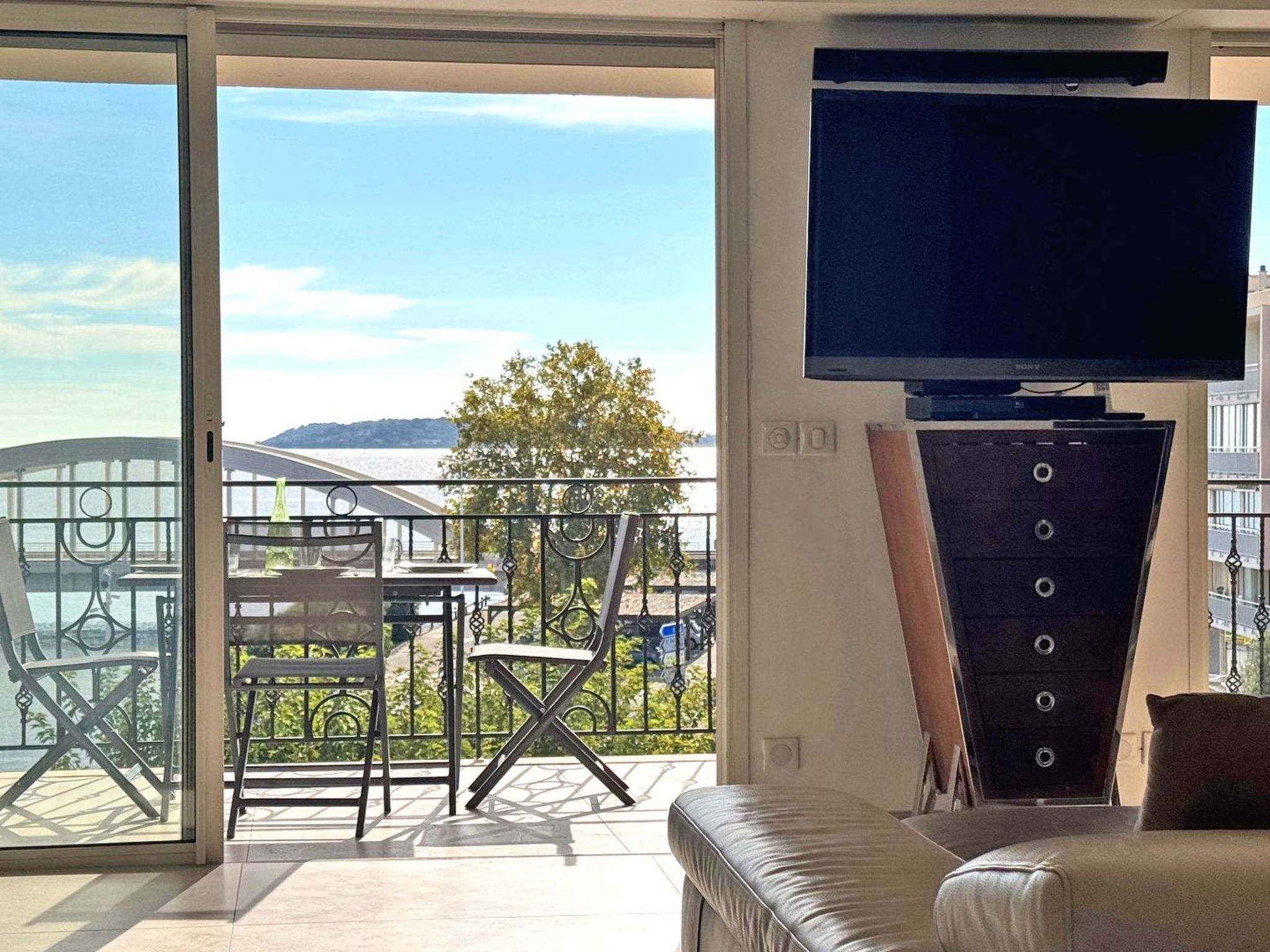 Photo of Appt T4 - 7 Pers - Piscine Résidence - Clim